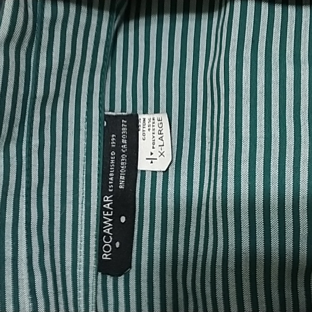 Men's ROCAWEAR button down shirt